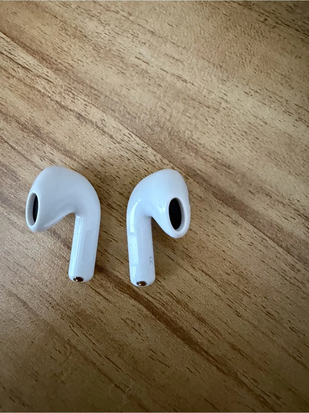 Apple AirPods 4